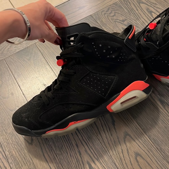 Nike Air Jordan 6 Retro -2019 - Picture 3 of 8